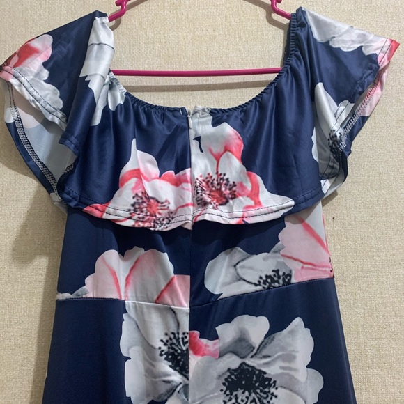 Over the shoulder hi-low dress - Picture 4 of 4